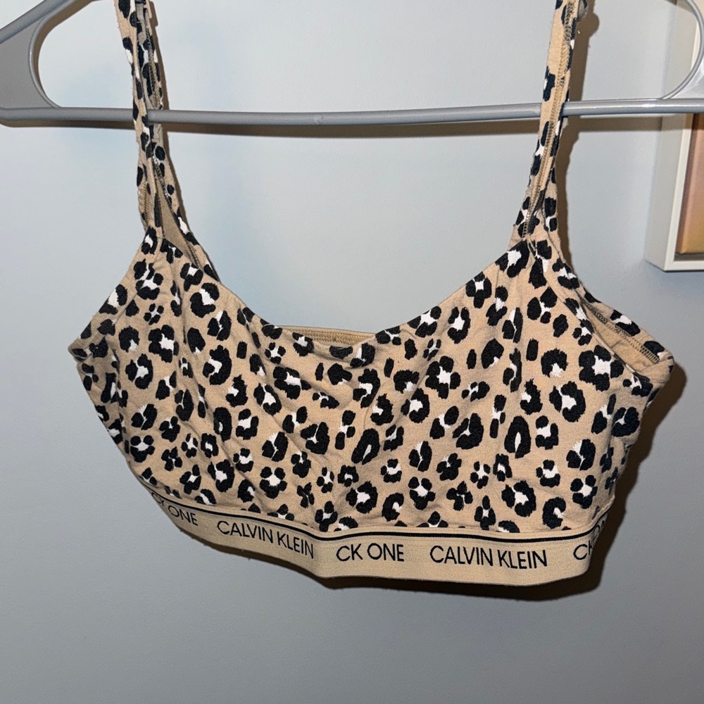 Calvin Klein CK One open back Bralette - Picture 7 of 7